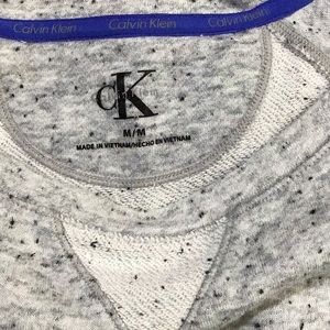 Calvin Klein Tops - Calvin Klein SS sweatshirt size M. Calvin Klein Tops - Calvin Klein SS sweatshirt size M.